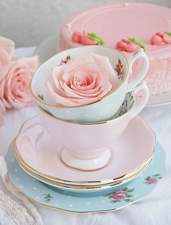 Коллекция Roses от Royal Albert